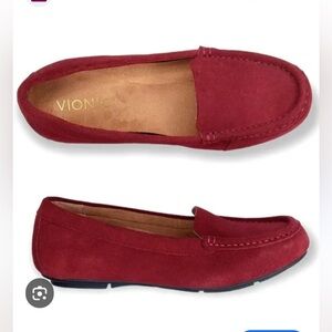 Vionic Debbie Slip On Loafers Red Suede drivers Round Toe Flats 7